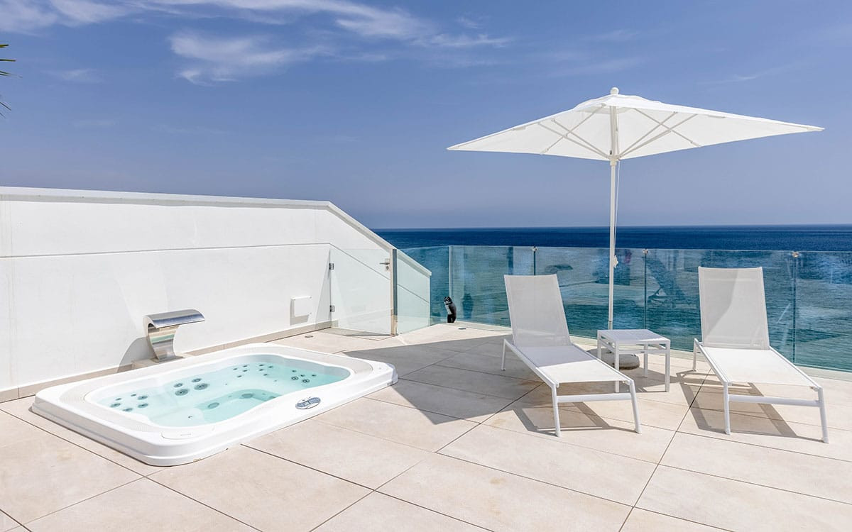 2 Bed Apartment for sale in Estepona Costa Del Sol, Málaga, Spain