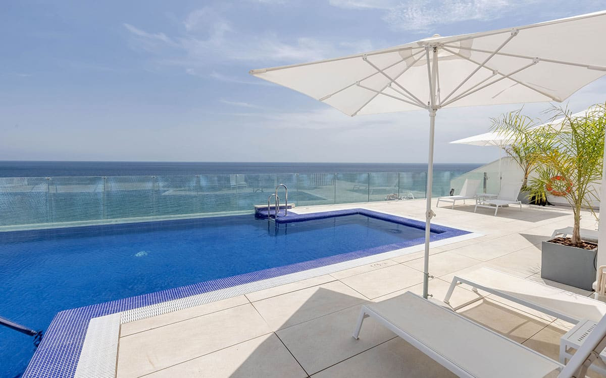 2 Bed Apartment for sale in Estepona Costa Del Sol, Málaga, Spain