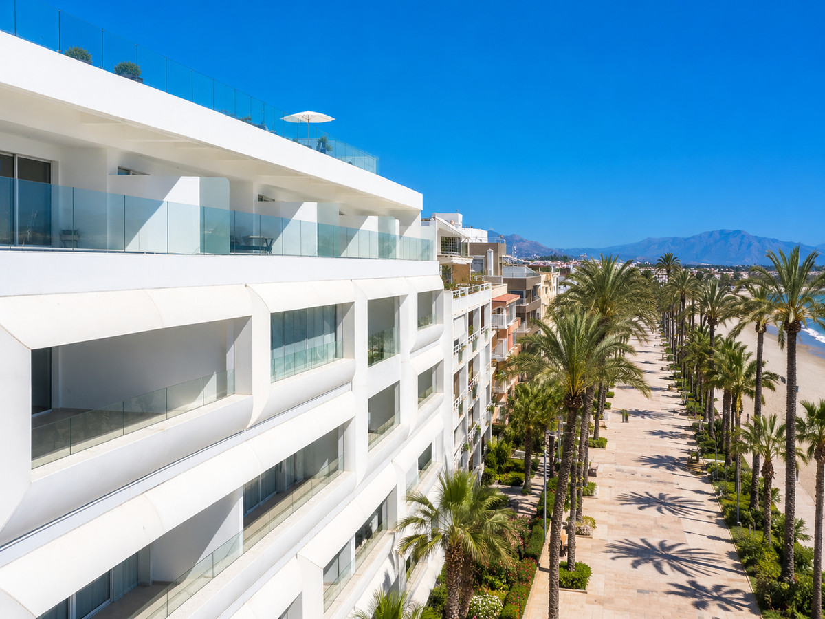 2 Bed Apartment for sale in Estepona Costa Del Sol, Málaga, Spain