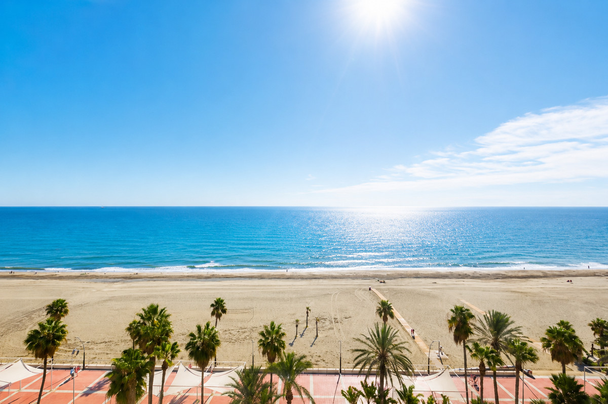2 Bed Apartment for sale in Estepona Costa Del Sol, Málaga, Spain