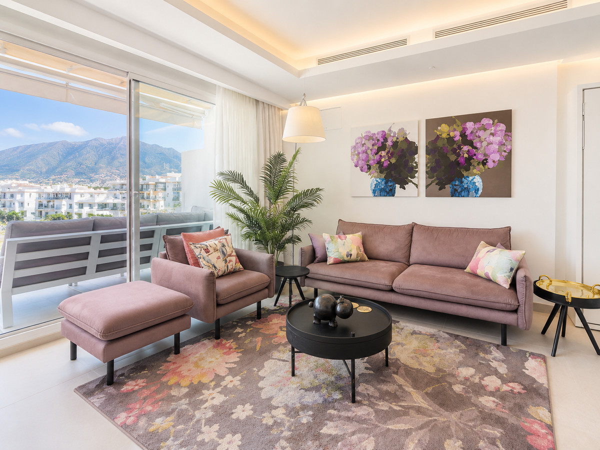 2 Bed Apartment for sale in Estepona Costa Del Sol, Málaga, Spain
