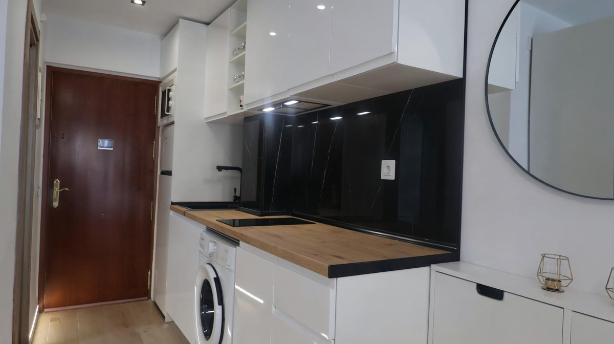 Se vende Estudio Planta Media  en Costa Del Sol, Málaga, España