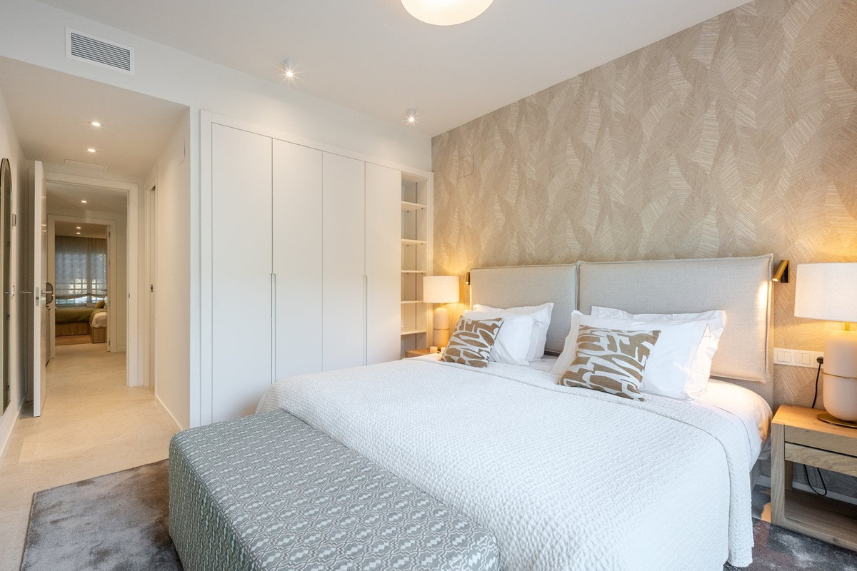4 Bed Apartment for sale in Marbella Costa Del Sol, Málaga, Spain