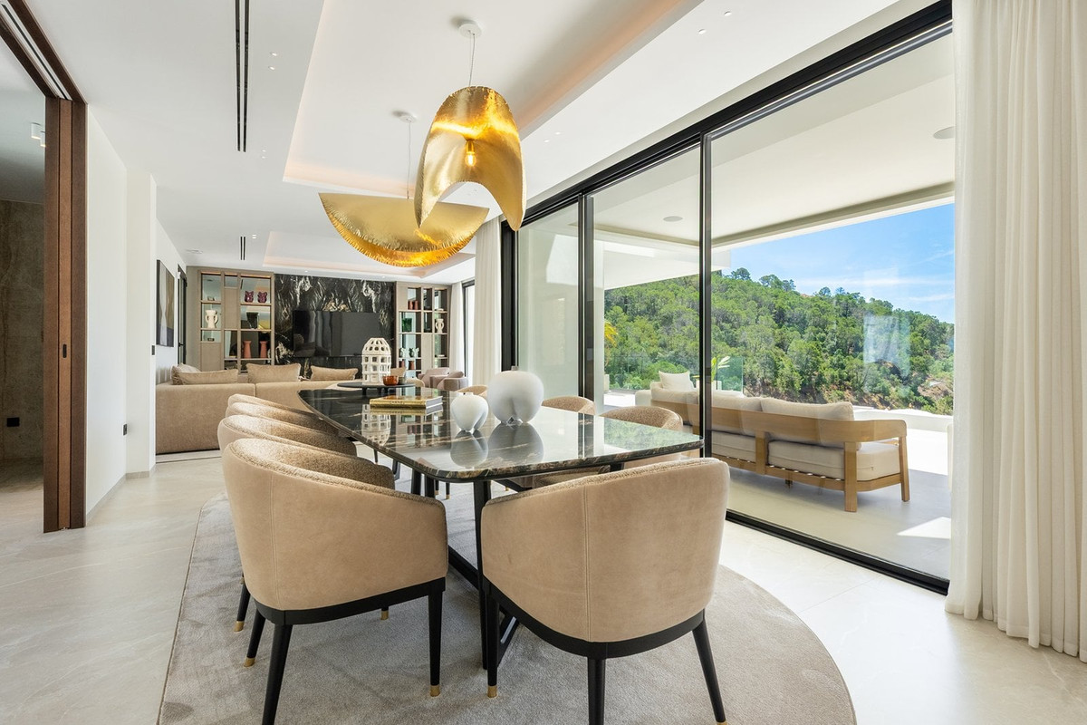 Se vende Villa - Chalet de 8 dormitorios en Costa Del Sol, Málaga, España