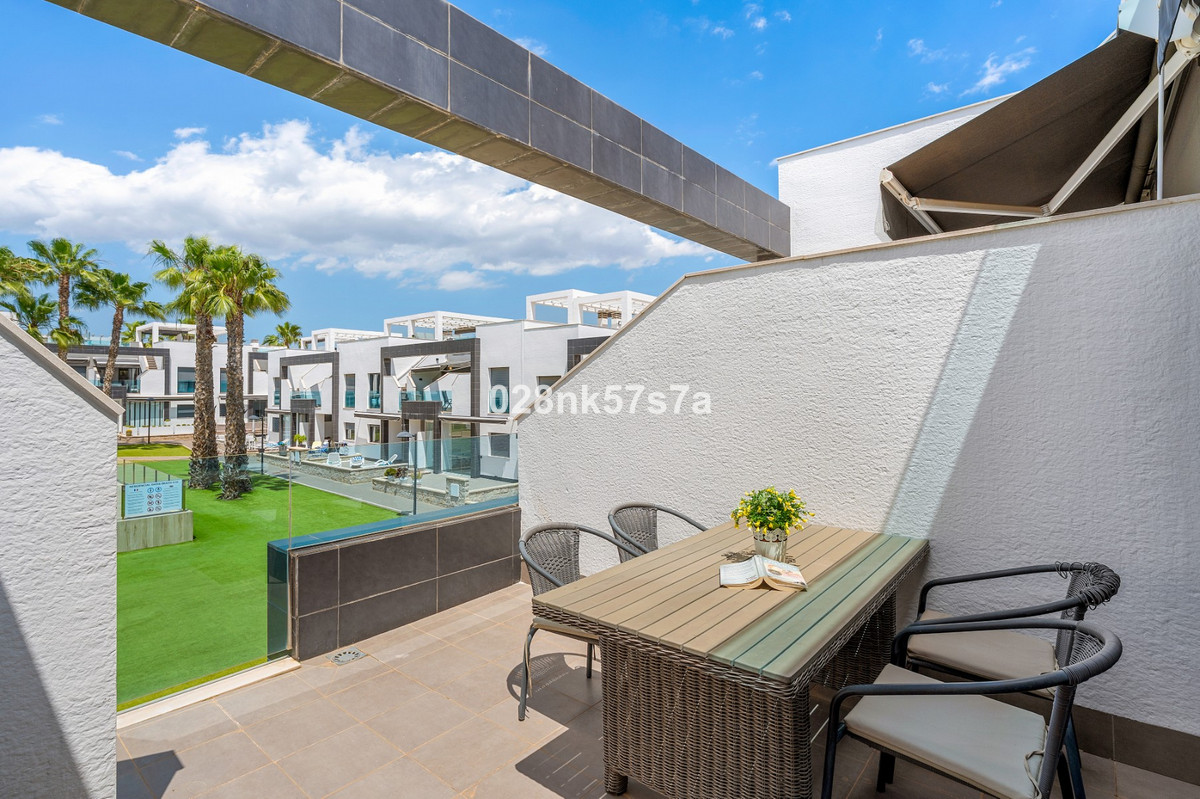Se vende Apartamento Planta Baja de 2 dormitorios en Costa Blanca, Alicante, España