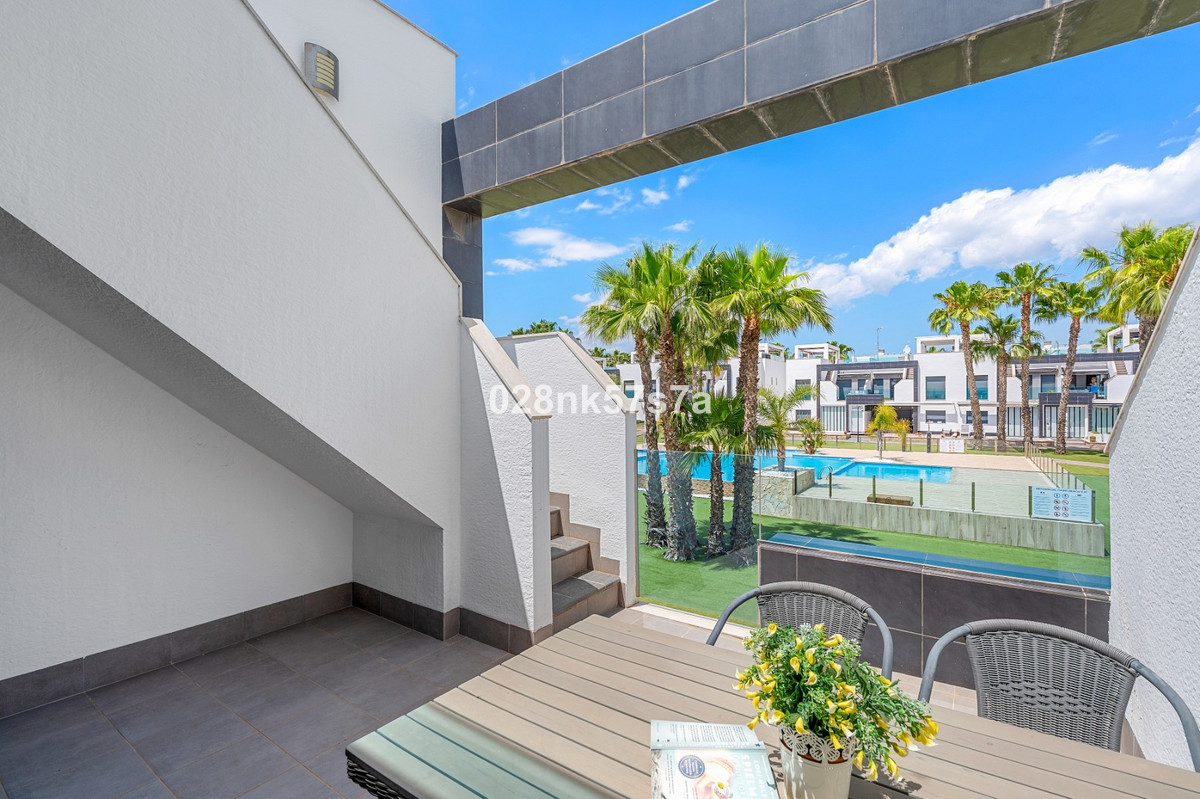 Se vende Apartamento Planta Baja de 2 dormitorios en Costa Blanca, Alicante, España