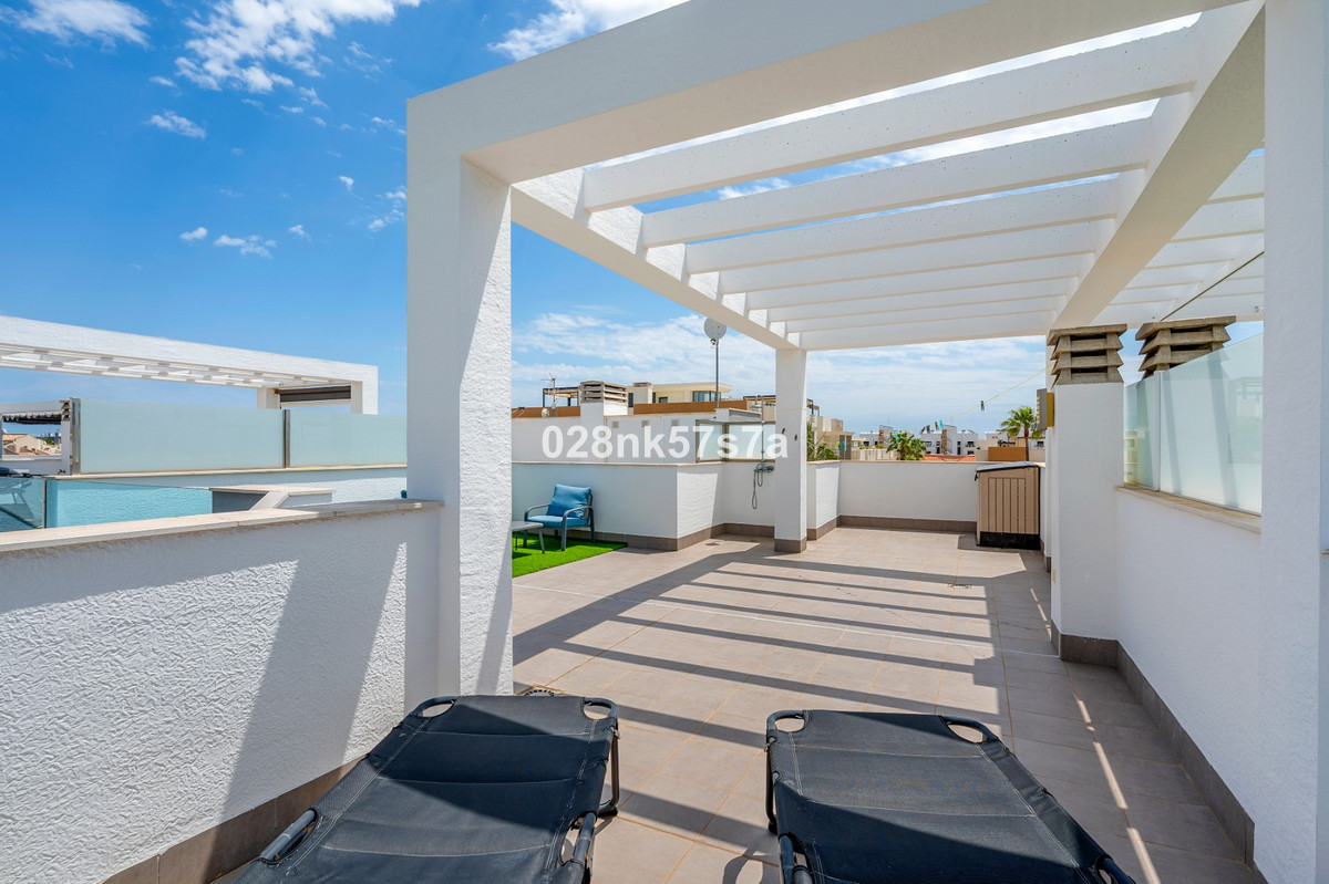 Se vende Apartamento Planta Baja de 2 dormitorios en Costa Blanca, Alicante, España