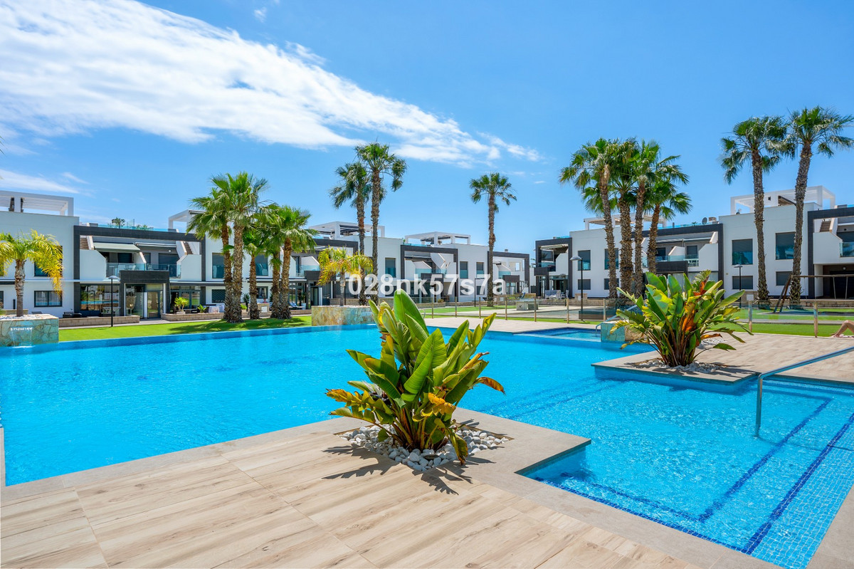 Se vende Apartamento Planta Baja de 2 dormitorios en Costa Blanca, Alicante, España