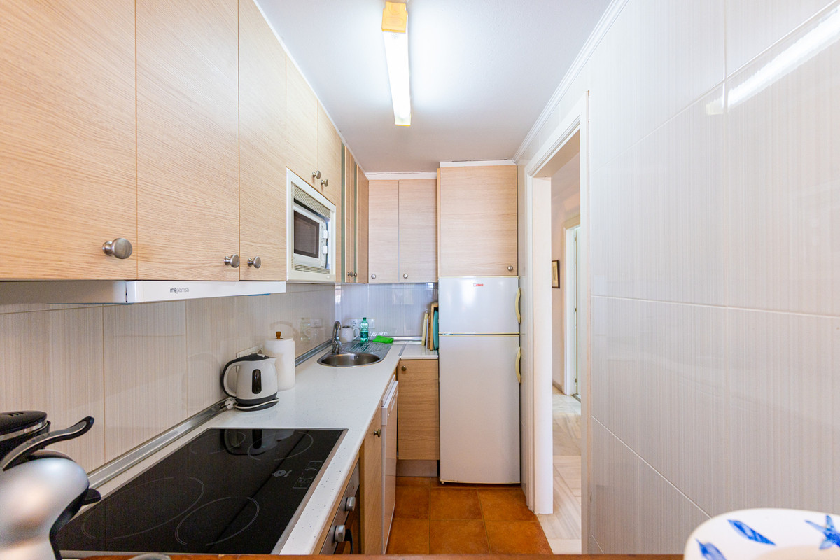 2 Bed Apartment for sale in Calahonda Costa Del Sol, Málaga, Spain