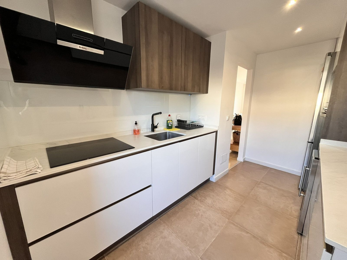 3 Bed Apartment for sale in Marbella Costa Del Sol, Málaga, Spain