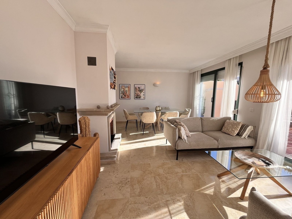 3 Bed Apartment for sale in Marbella Costa Del Sol, Málaga, Spain