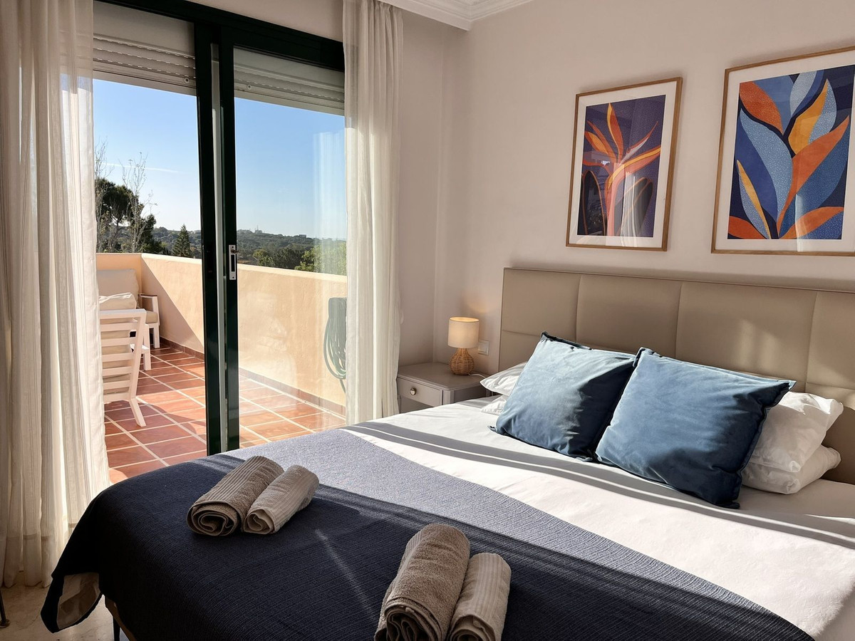 3 Bed Apartment for sale in Marbella Costa Del Sol, Málaga, Spain