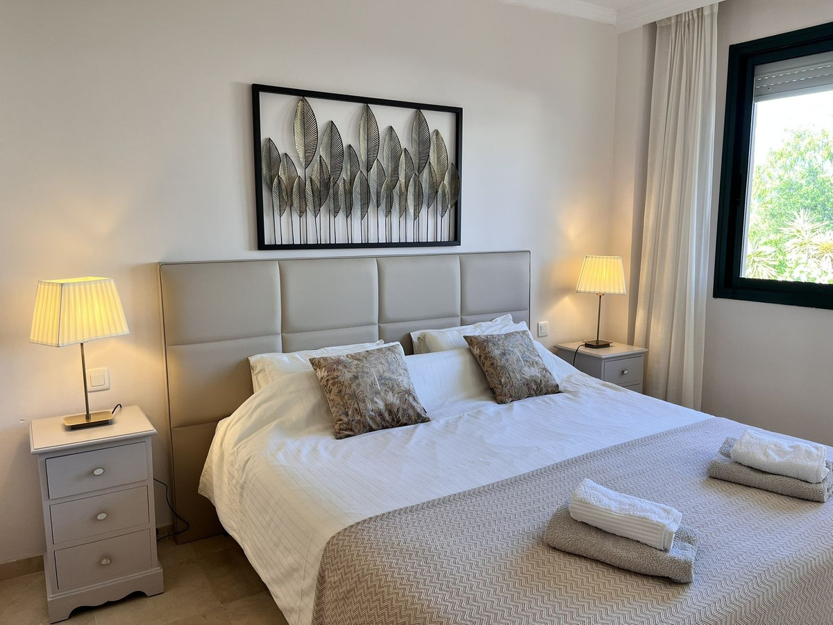 3 Bed Apartment for sale in Marbella Costa Del Sol, Málaga, Spain
