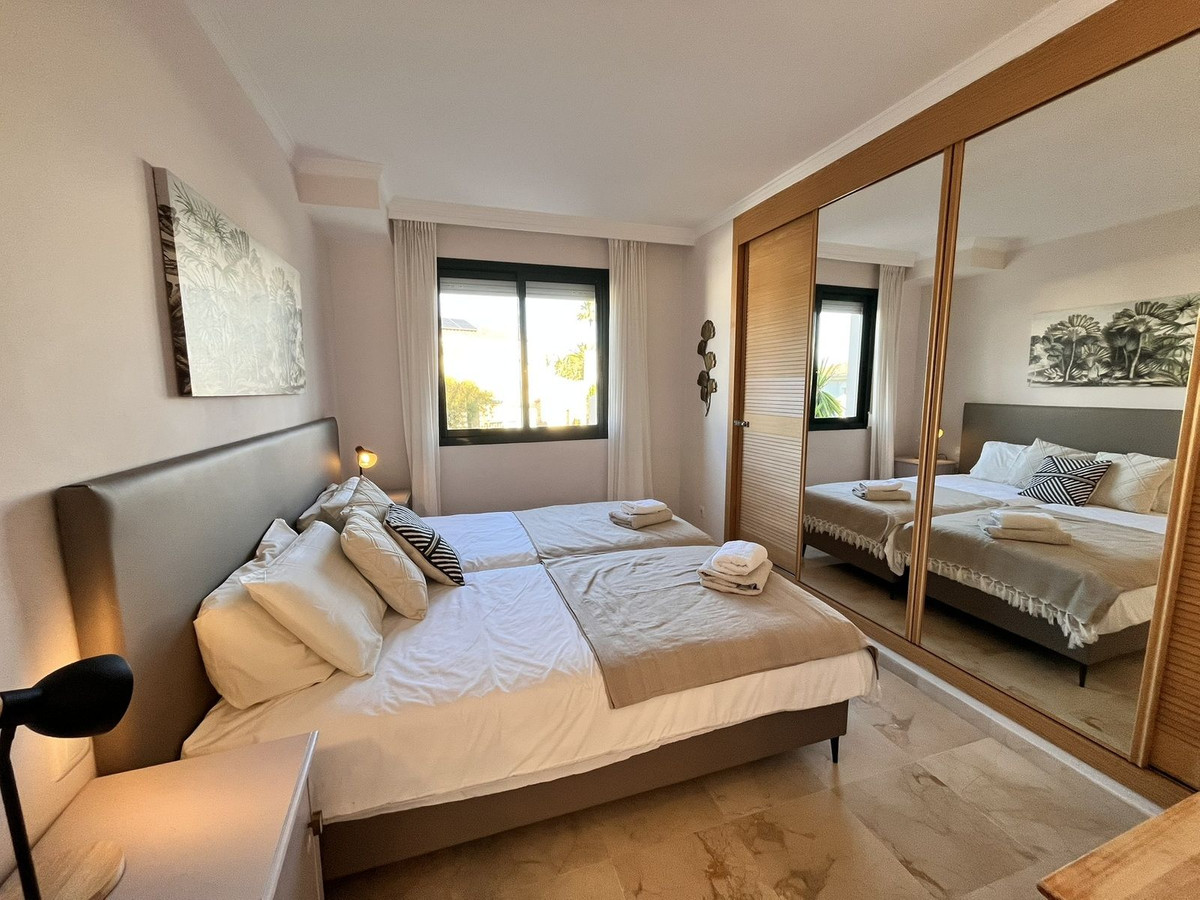 3 Bed Apartment for sale in Marbella Costa Del Sol, Málaga, Spain