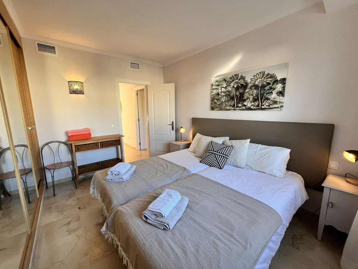 3 Bed Apartment for sale in Marbella Costa Del Sol, Málaga, Spain