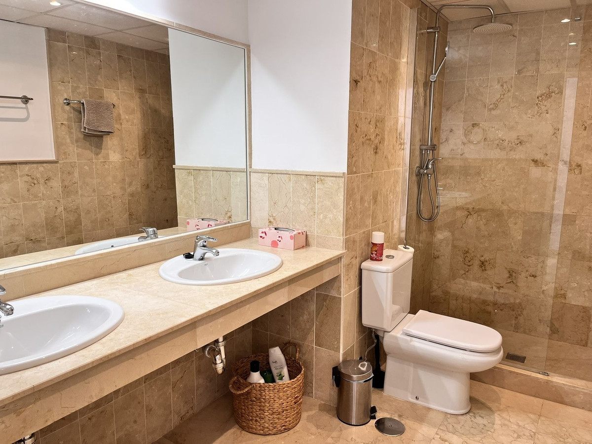 3 Bed Apartment for sale in Marbella Costa Del Sol, Málaga, Spain