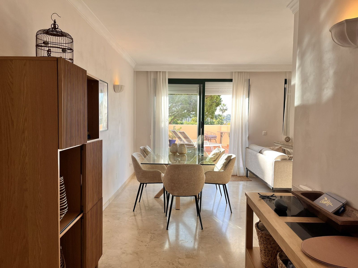 3 Bed Apartment for sale in Marbella Costa Del Sol, Málaga, Spain