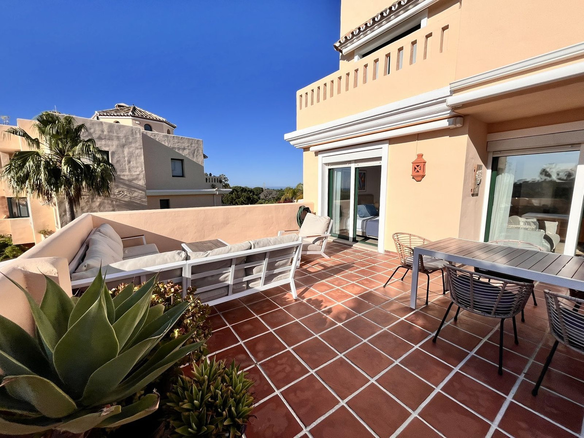 3 Bed Apartment for sale in Marbella Costa Del Sol, Málaga, Spain