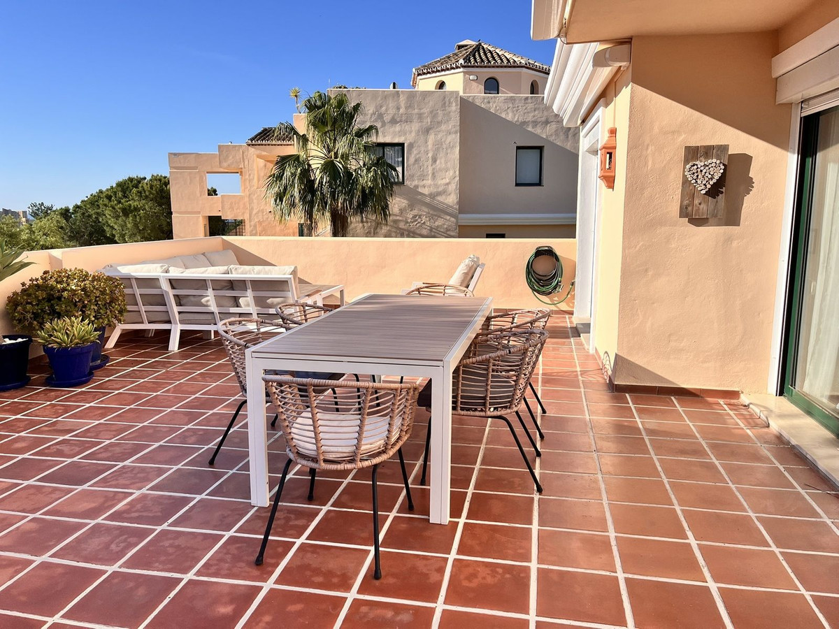 3 Bed Apartment for sale in Marbella Costa Del Sol, Málaga, Spain