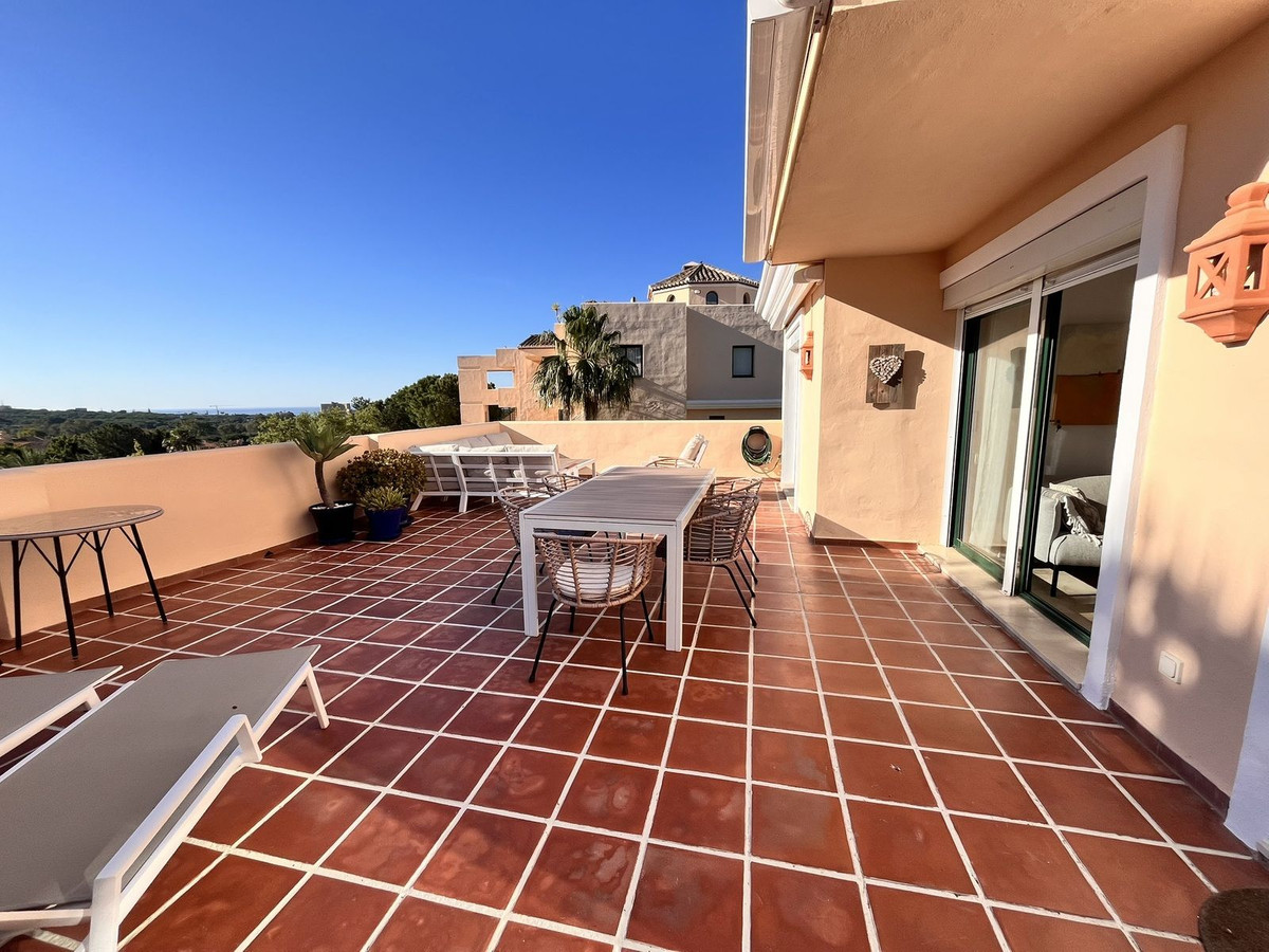 3 Bed Apartment for sale in Marbella Costa Del Sol, Málaga, Spain