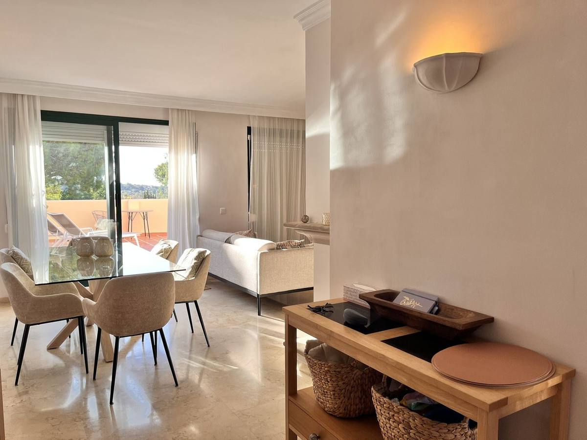 3 Bed Apartment for sale in Marbella Costa Del Sol, Málaga, Spain