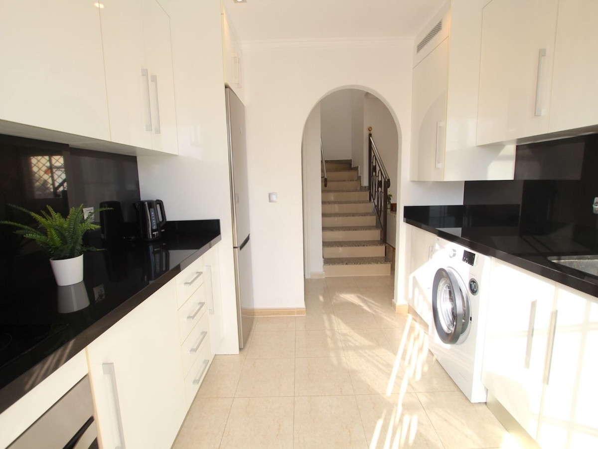 Se vende Pareada de 3 dormitorios en Costa Blanca, Alicante, España