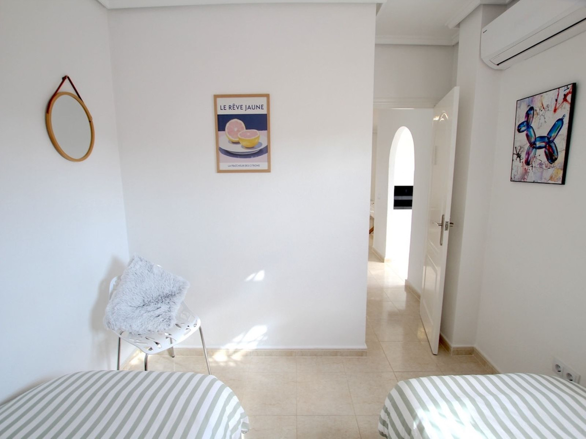 Se vende Pareada de 3 dormitorios en Costa Blanca, Alicante, España