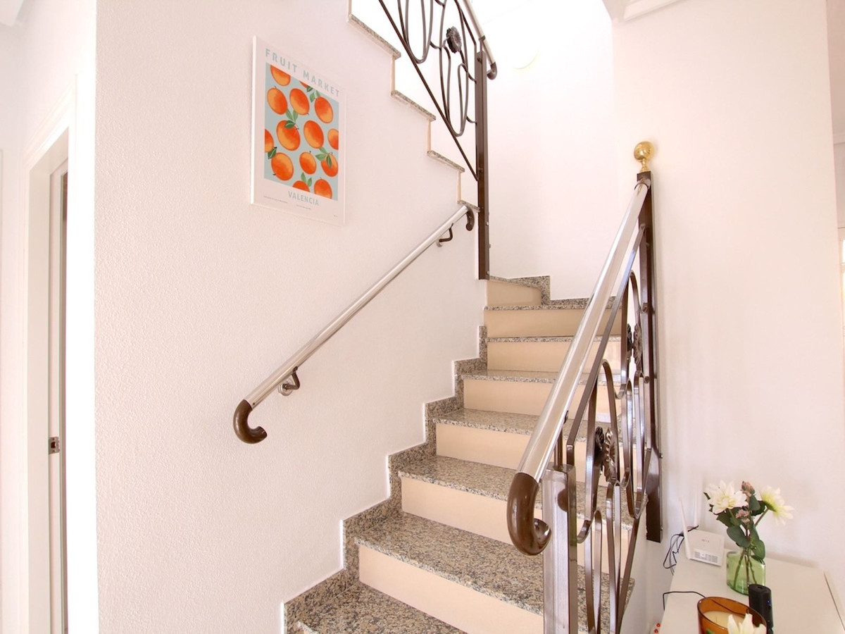 Se vende Pareada de 3 dormitorios en Costa Blanca, Alicante, España