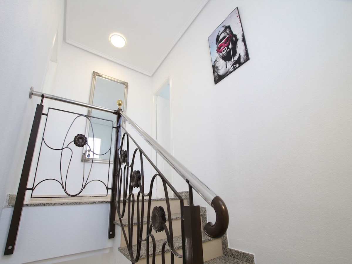 Se vende Pareada de 3 dormitorios en Costa Blanca, Alicante, España
