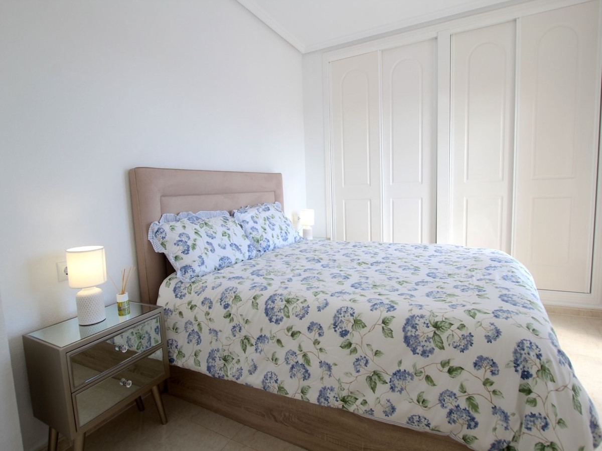 Se vende Pareada de 3 dormitorios en Costa Blanca, Alicante, España