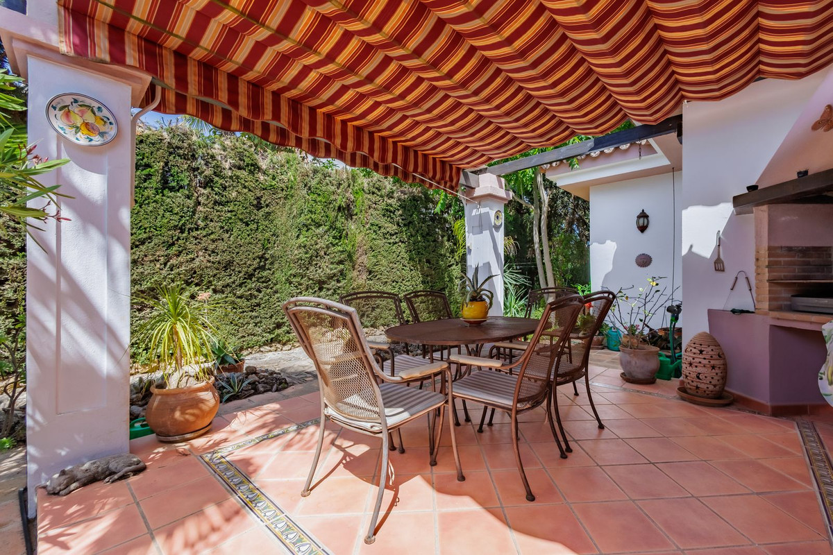 4 Bed Townhouse for sale in Coín Costa Del Sol, Málaga, Spain