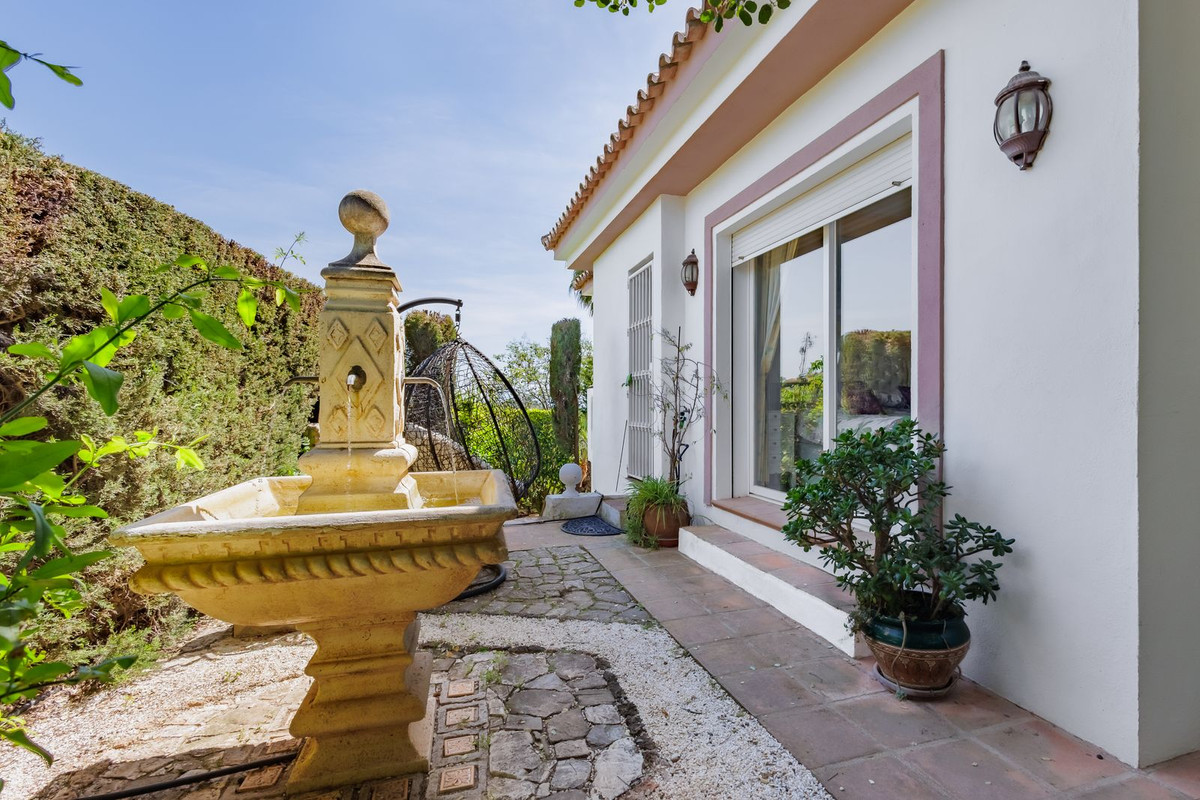 4 Bed Townhouse for sale in Coín Costa Del Sol, Málaga, Spain