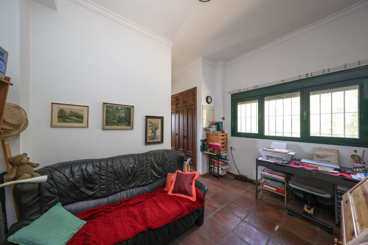 3 Bed Townhouse for sale in Monda Costa Del Sol, Málaga, Spain