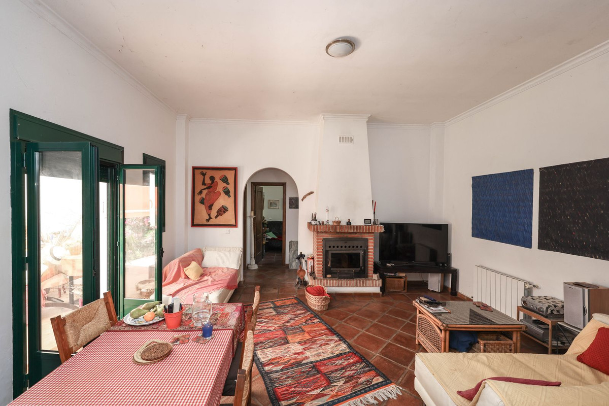 3 Bed Townhouse for sale in Monda Costa Del Sol, Málaga, Spain