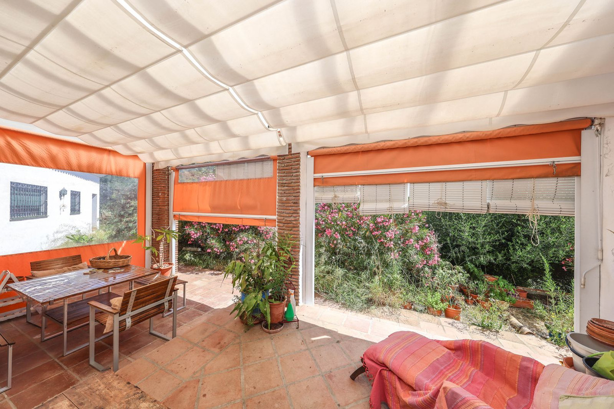 3 Bed Townhouse for sale in Monda Costa Del Sol, Málaga, Spain