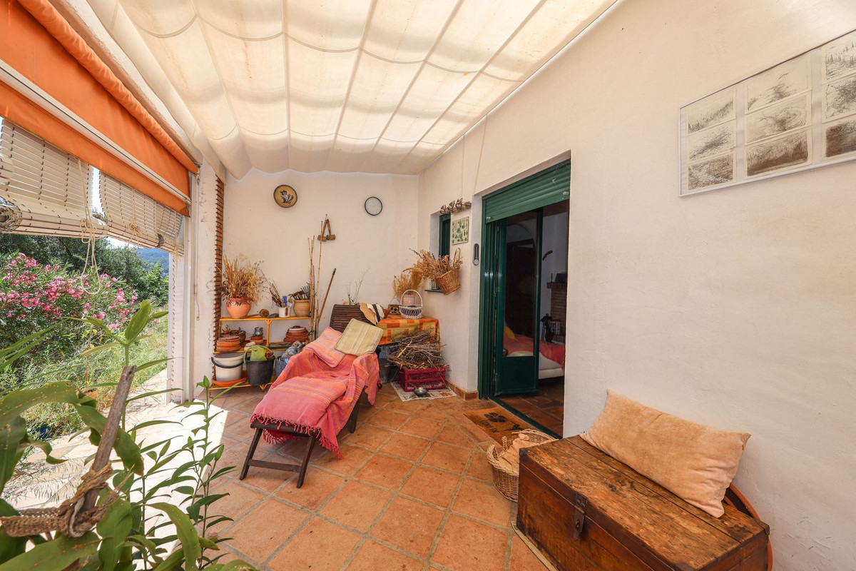 3 Bed Townhouse for sale in Monda Costa Del Sol, Málaga, Spain