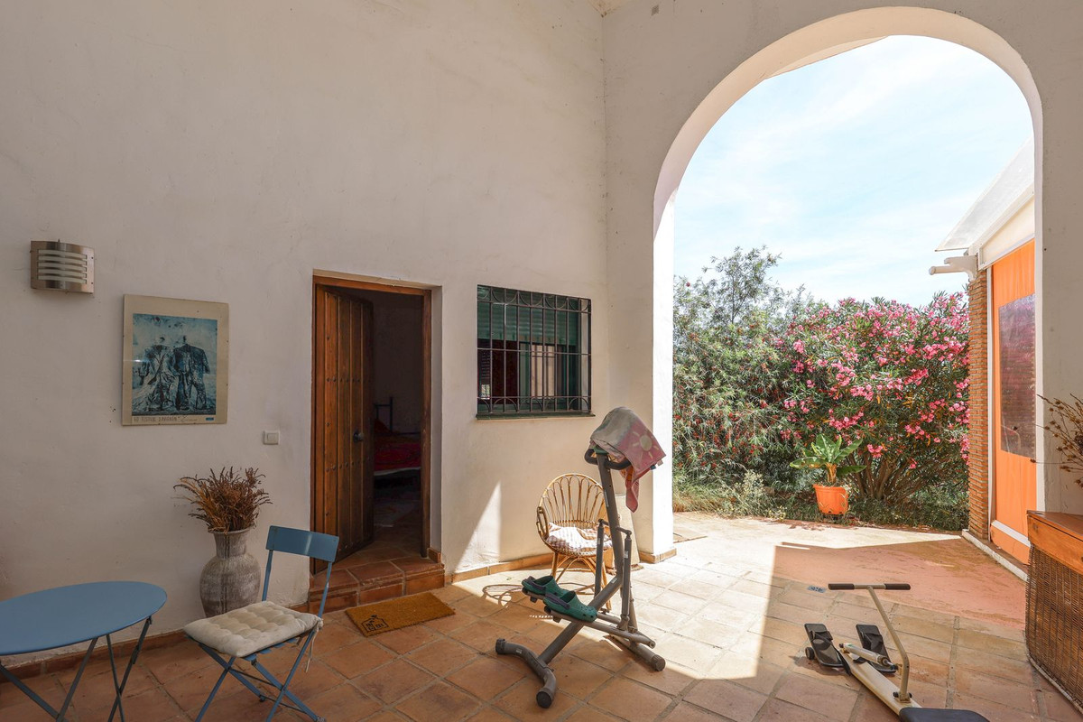 3 Bed Townhouse for sale in Monda Costa Del Sol, Málaga, Spain