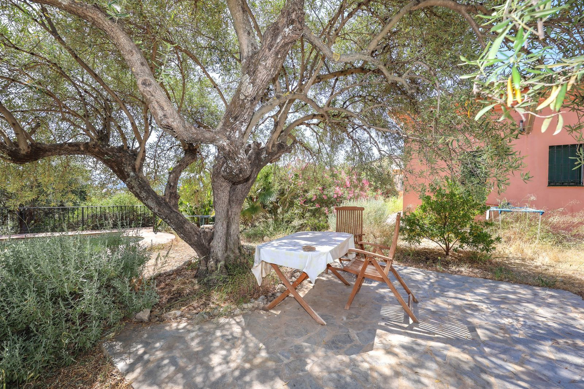 3 Bed Townhouse for sale in Monda Costa Del Sol, Málaga, Spain