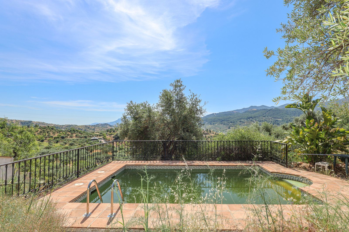 3 Bed Townhouse for sale in Monda Costa Del Sol, Málaga, Spain