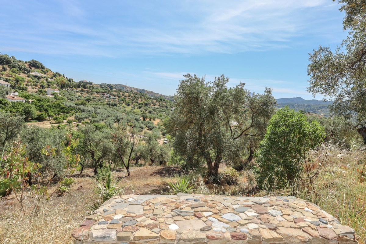 3 Bed Townhouse for sale in Monda Costa Del Sol, Málaga, Spain