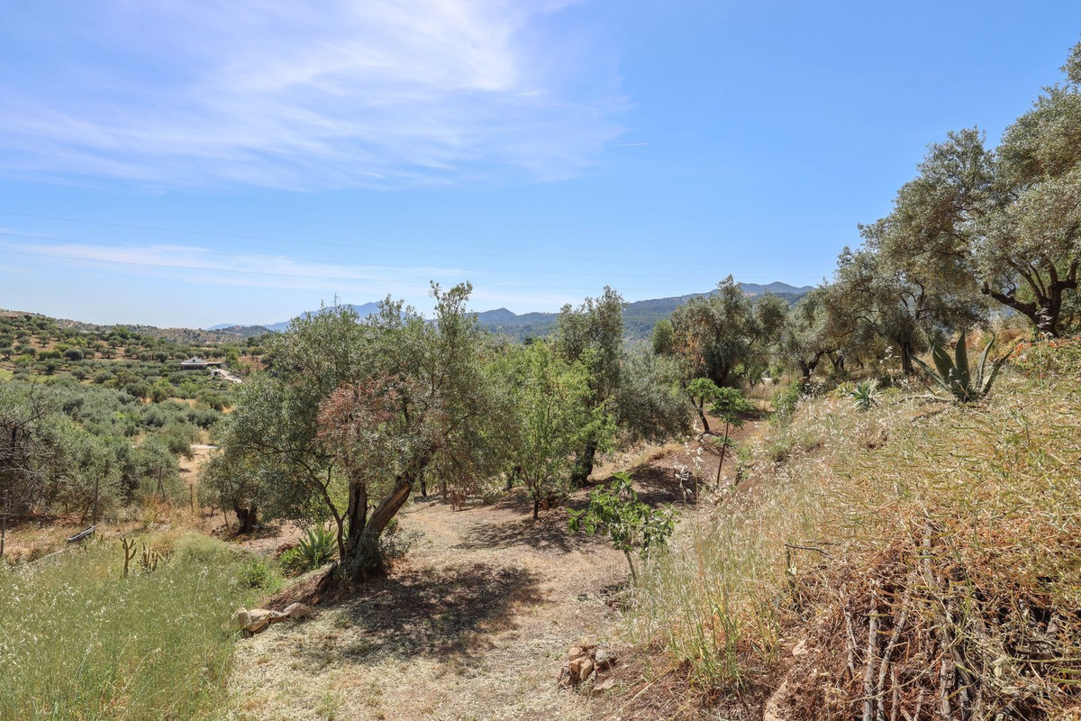 3 Bed Townhouse for sale in Monda Costa Del Sol, Málaga, Spain