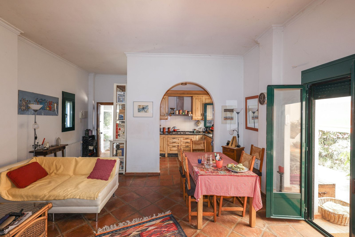 3 Bed Townhouse for sale in Monda Costa Del Sol, Málaga, Spain