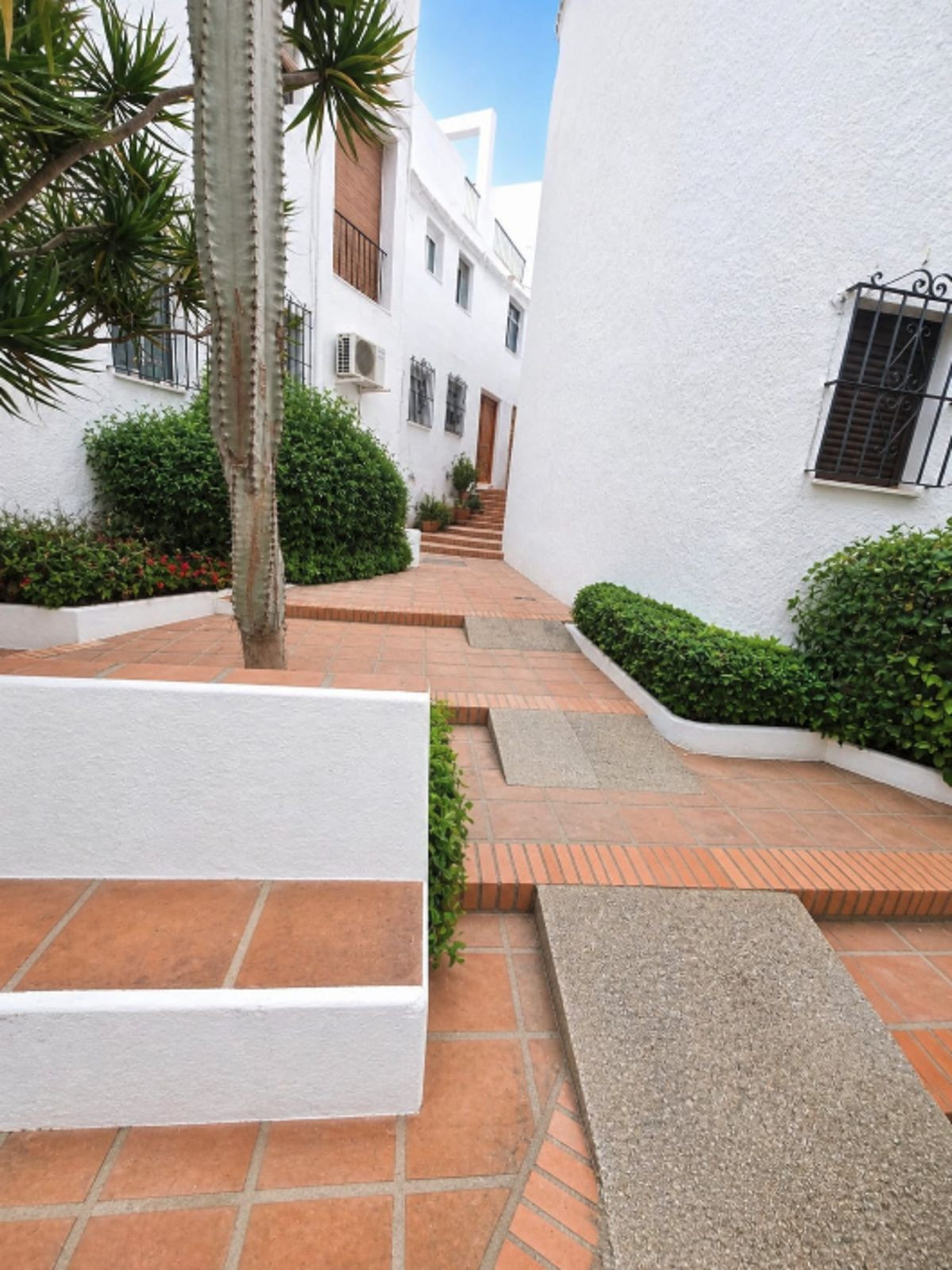 Se vende Apartamento Planta Media de 2 dormitorios en Costa Del Sol, Málaga, España