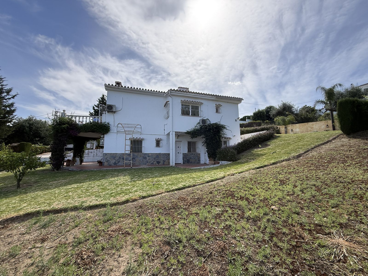 Se vende Finca - Cortijo de 3 dormitorios en Costa Del Sol, Málaga, España