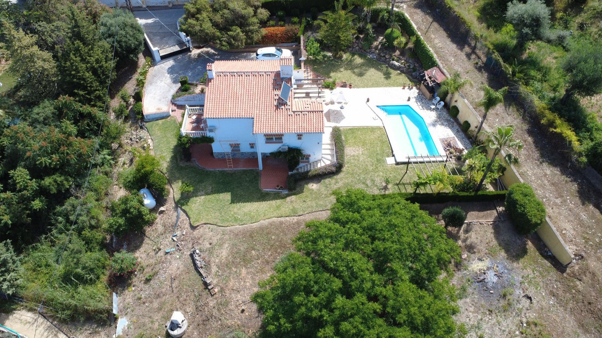 Se vende Finca - Cortijo de 3 dormitorios en Costa Del Sol, Málaga, España