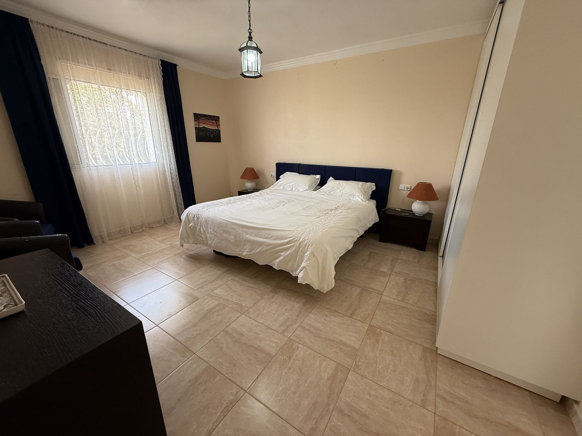 Se vende Finca - Cortijo de 3 dormitorios en Costa Del Sol, Málaga, España