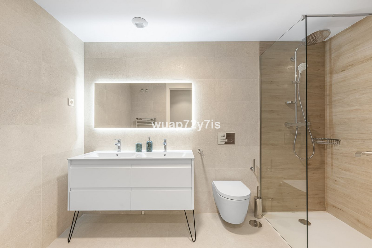 4 Bed Apartment for sale in Torremolinos Costa Del Sol, Málaga, Spain