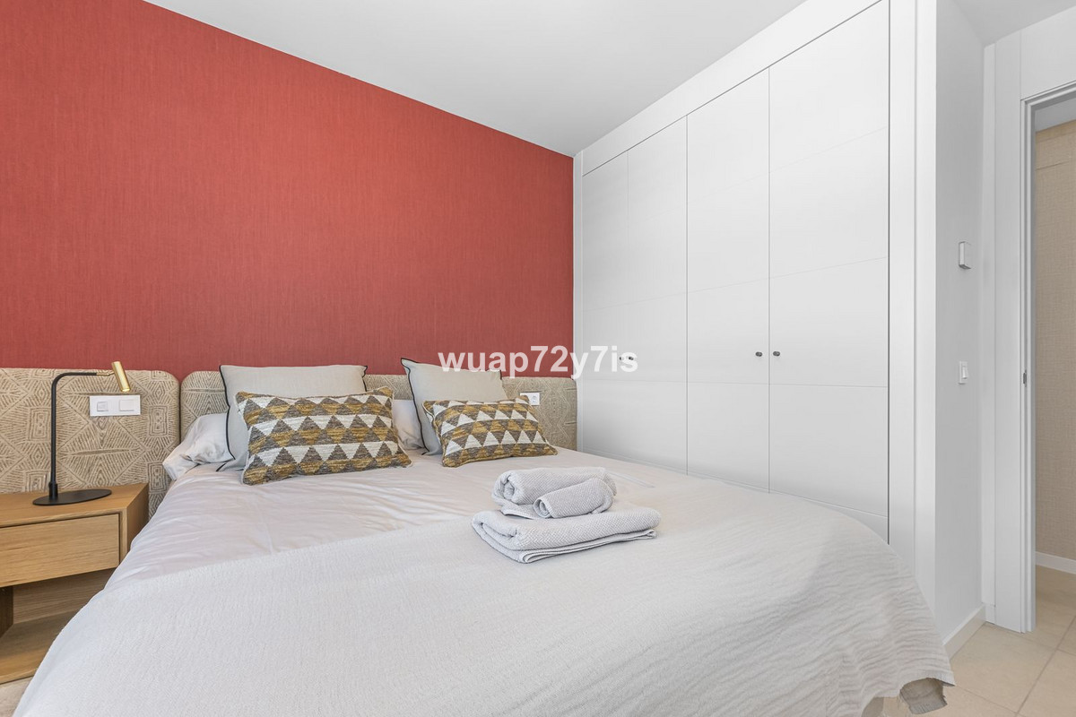 4 Bed Apartment for sale in Torremolinos Costa Del Sol, Málaga, Spain