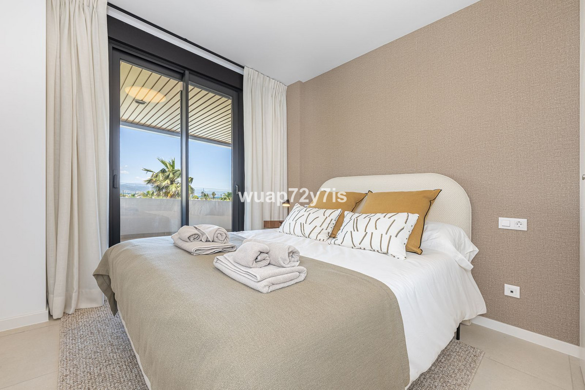4 Bed Apartment for sale in Torremolinos Costa Del Sol, Málaga, Spain