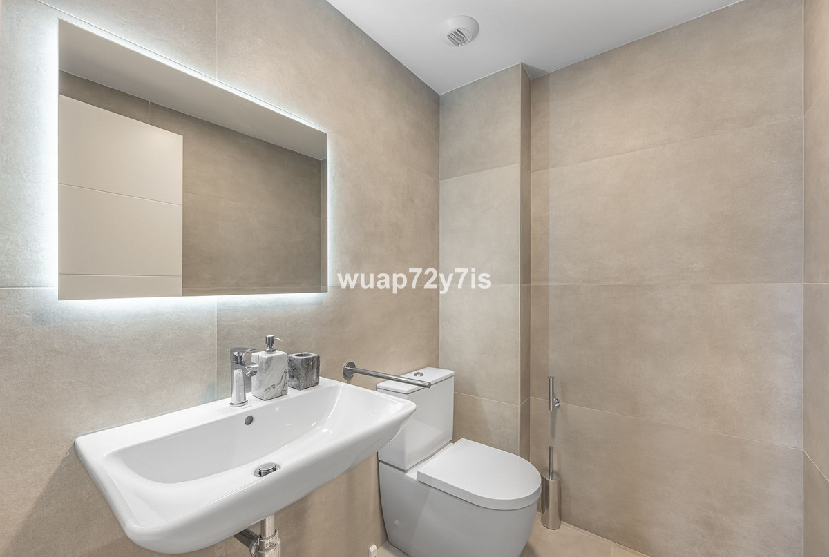 4 Bed Apartment for sale in Torremolinos Costa Del Sol, Málaga, Spain